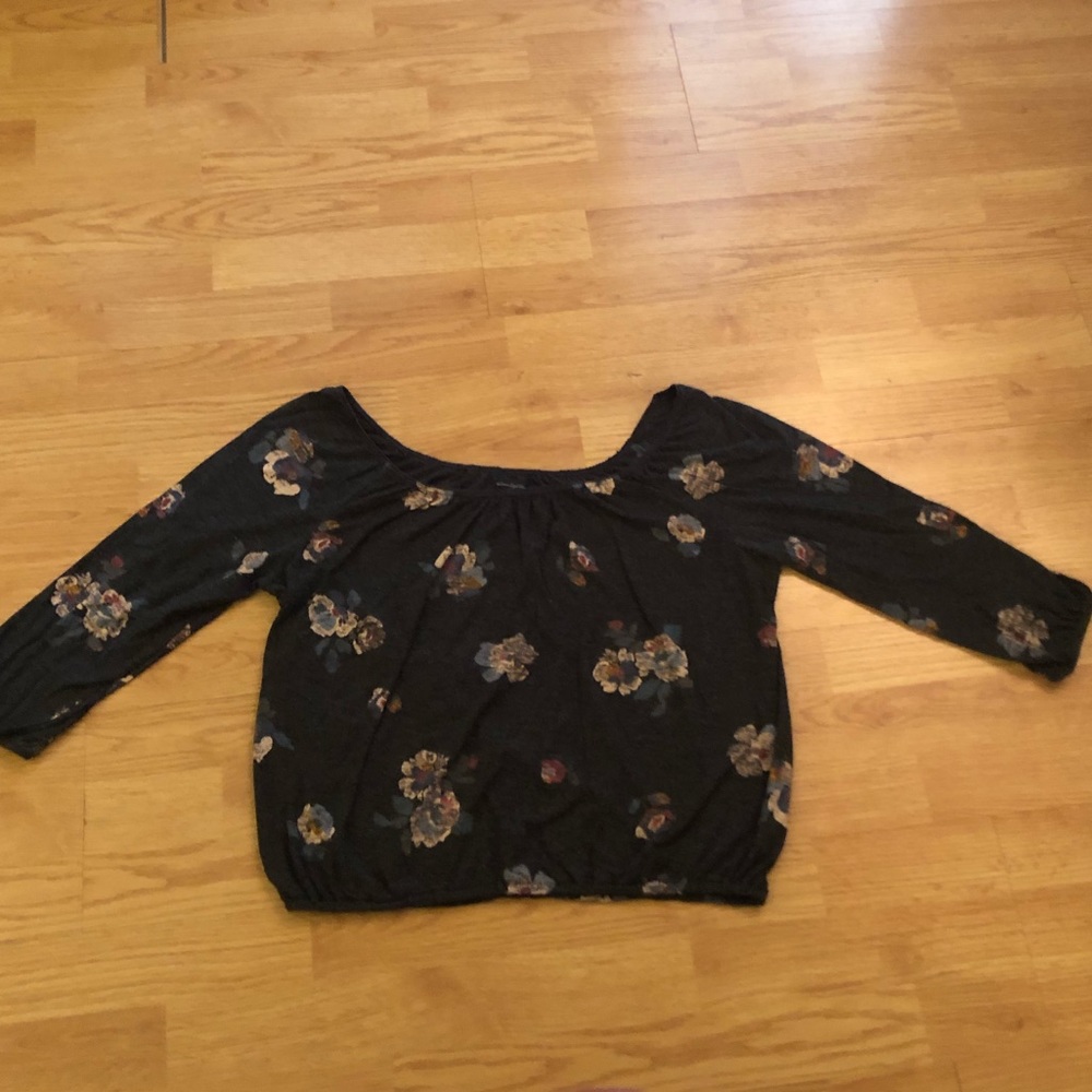 American Eagle Floral Blouse